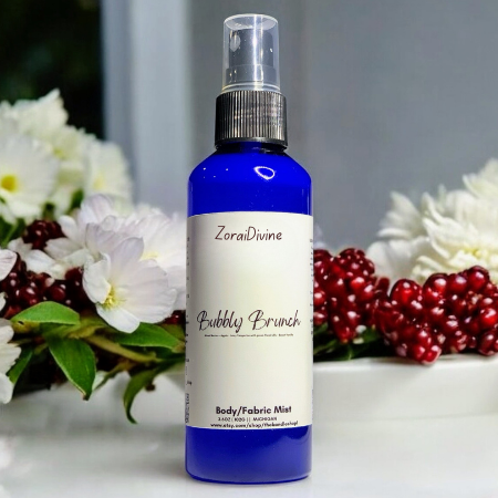 Body mist Bubbly Brunch with flowers and berries in the background